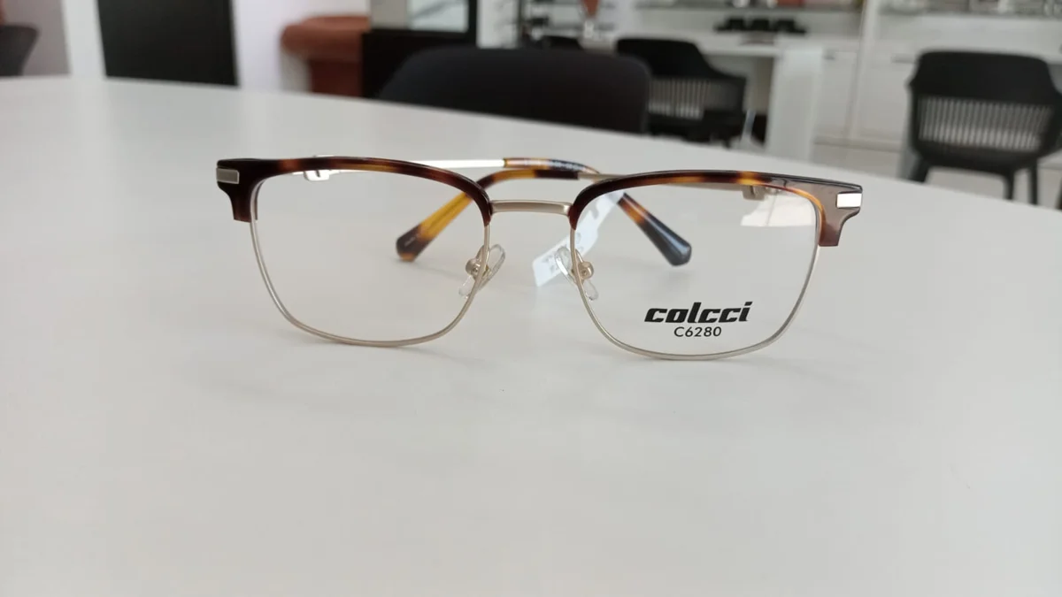 Armação Colcci C6280 com detalhe tartaruga — Ótica Boa Vista, Sinop